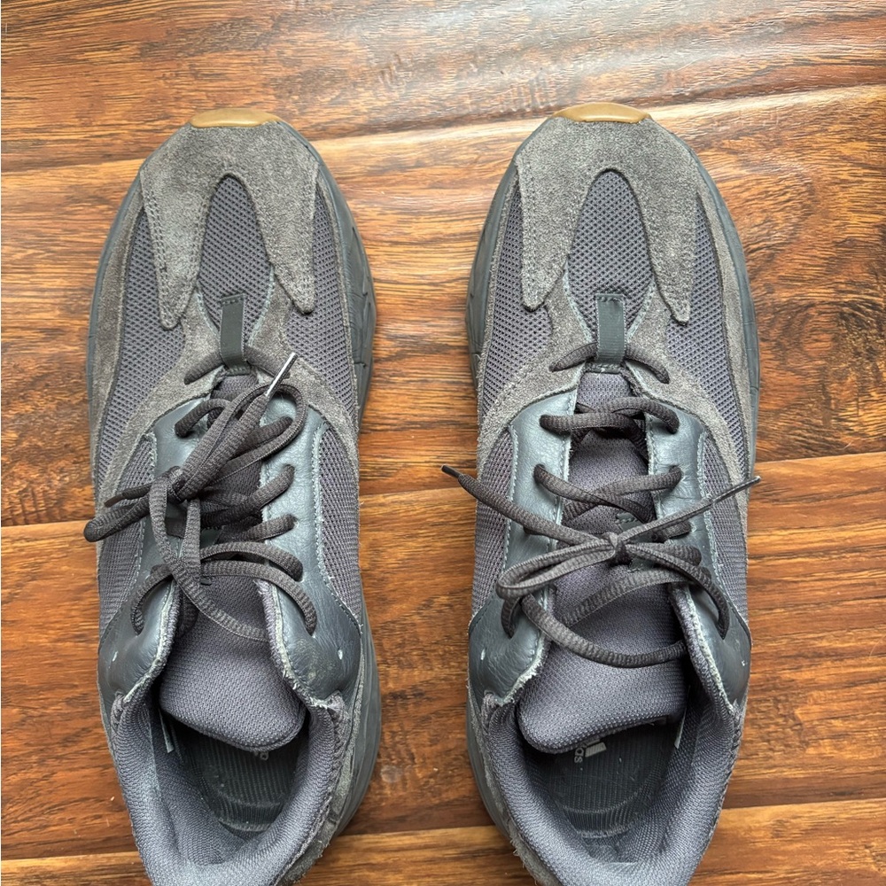 adidas Yeezy size 13